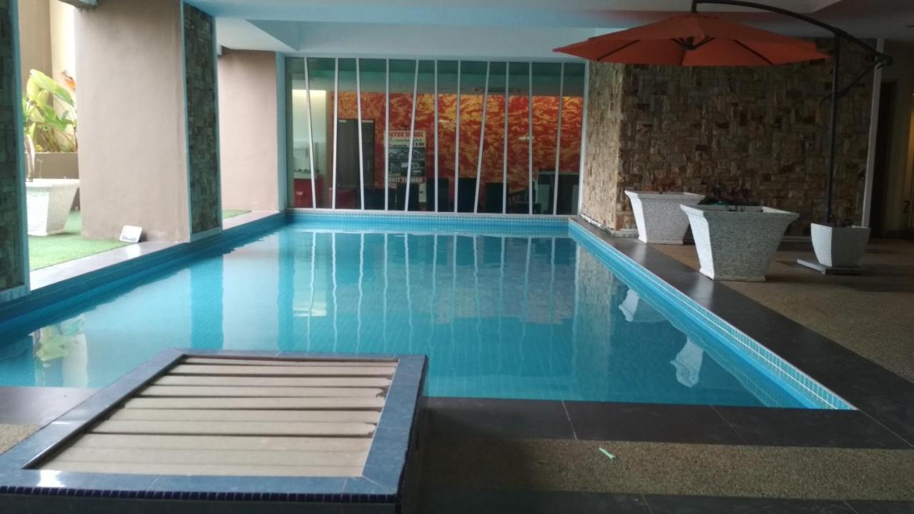 Risqi Apartment 2 Bedroom Wakaf Che Yeh Κότα Μπάρου Εξωτερικό φωτογραφία