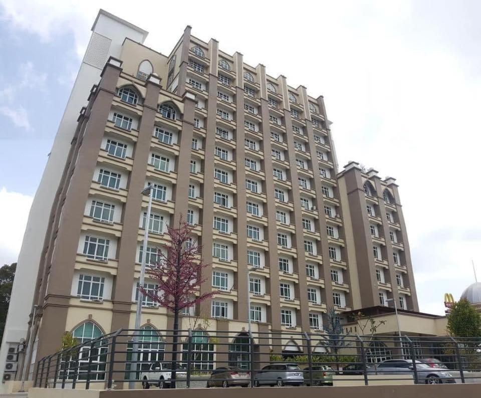 Risqi Apartment 2 Bedroom Wakaf Che Yeh Κότα Μπάρου Εξωτερικό φωτογραφία