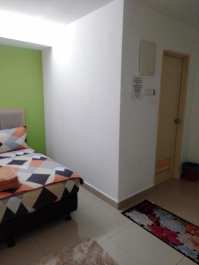 Risqi Apartment 2 Bedroom Wakaf Che Yeh Κότα Μπάρου Εξωτερικό φωτογραφία
